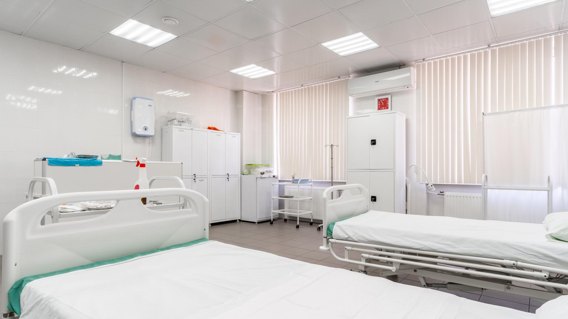 <span>Помогаем преодолеть зависимость</span>
и начать новую жизнь.